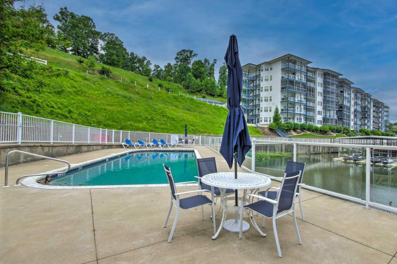 Breezy Lake Ozark Escape Dock, Slip And Pool! Exterior foto